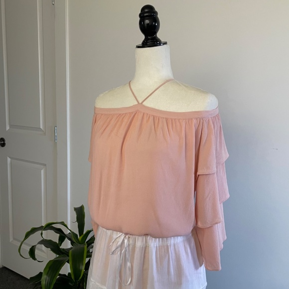 ** SOLD ** Pink Cold Shoulder Crepe Blouse - Size M - Picture 2 of 12